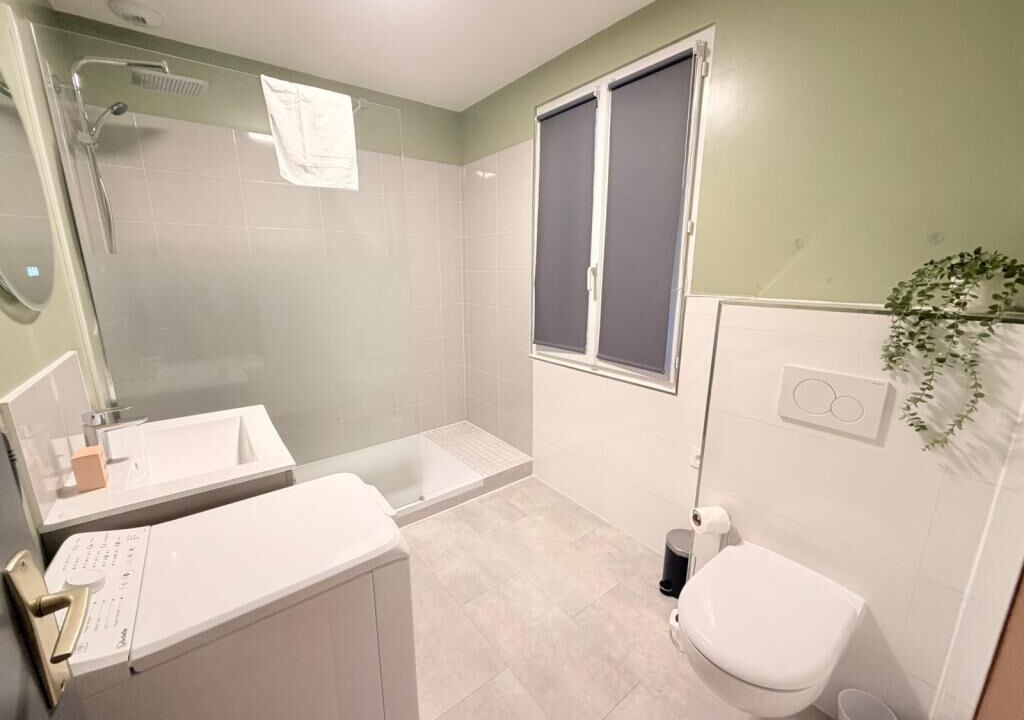 Photo of Bathroom in Tours