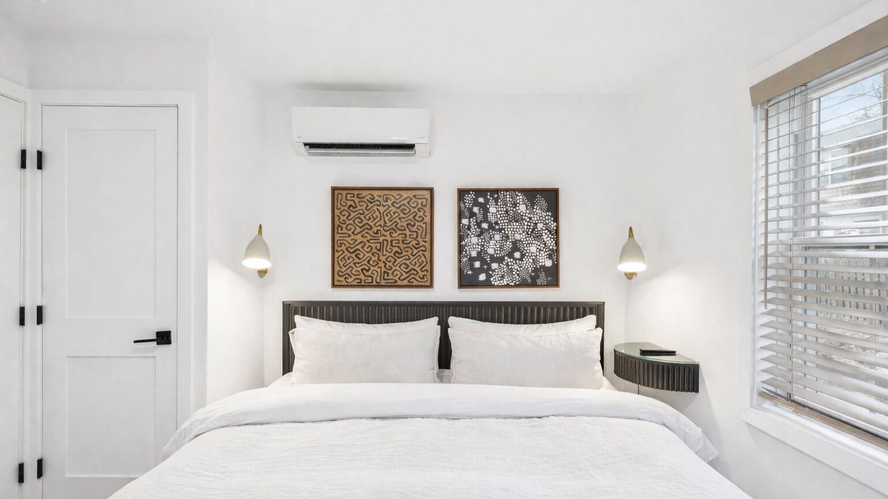 Photo of Bedroom in Manoa