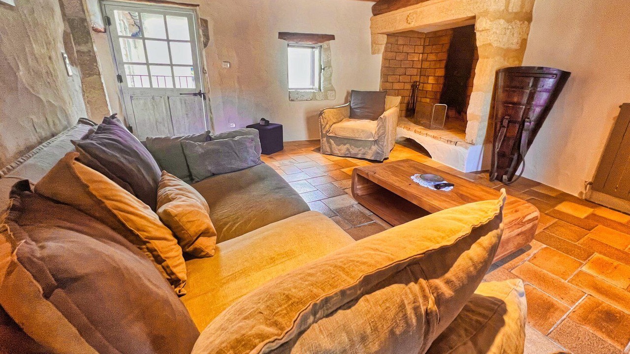 Photo of Livingroom in Saint-Hippolyte-de-Montaigu