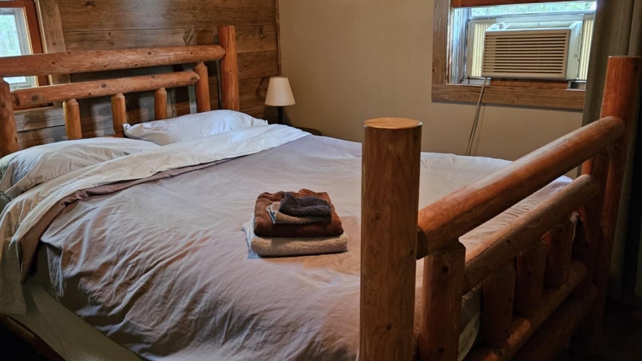 Photo of Bedroom in Long Lake