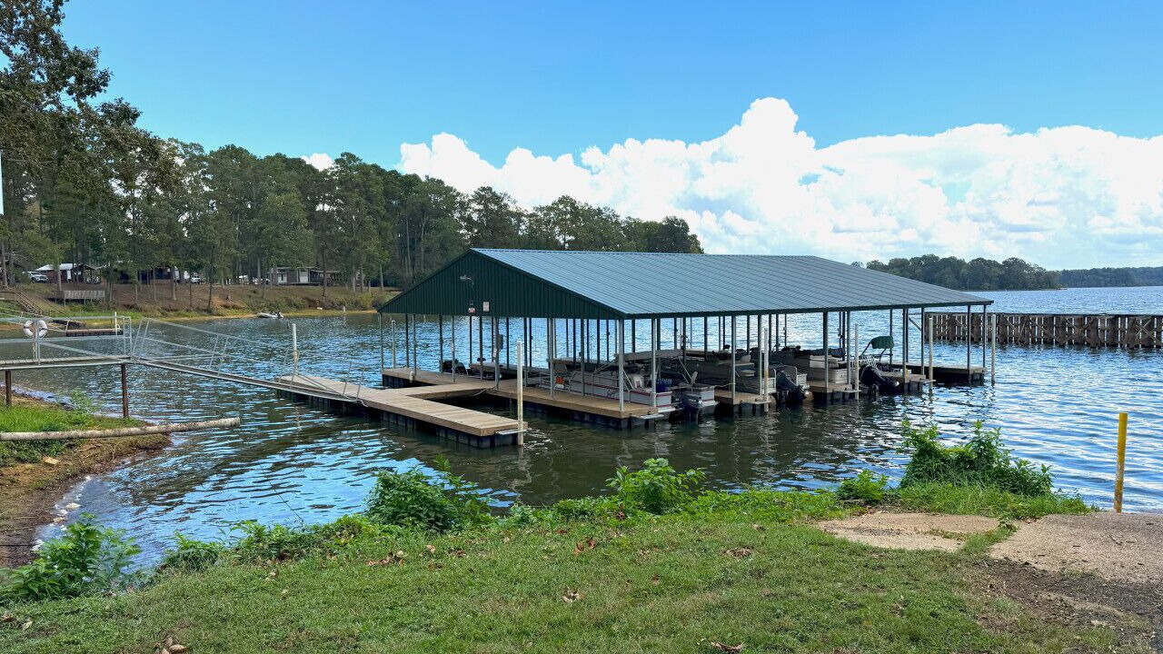 Photo of Others in Hemphill