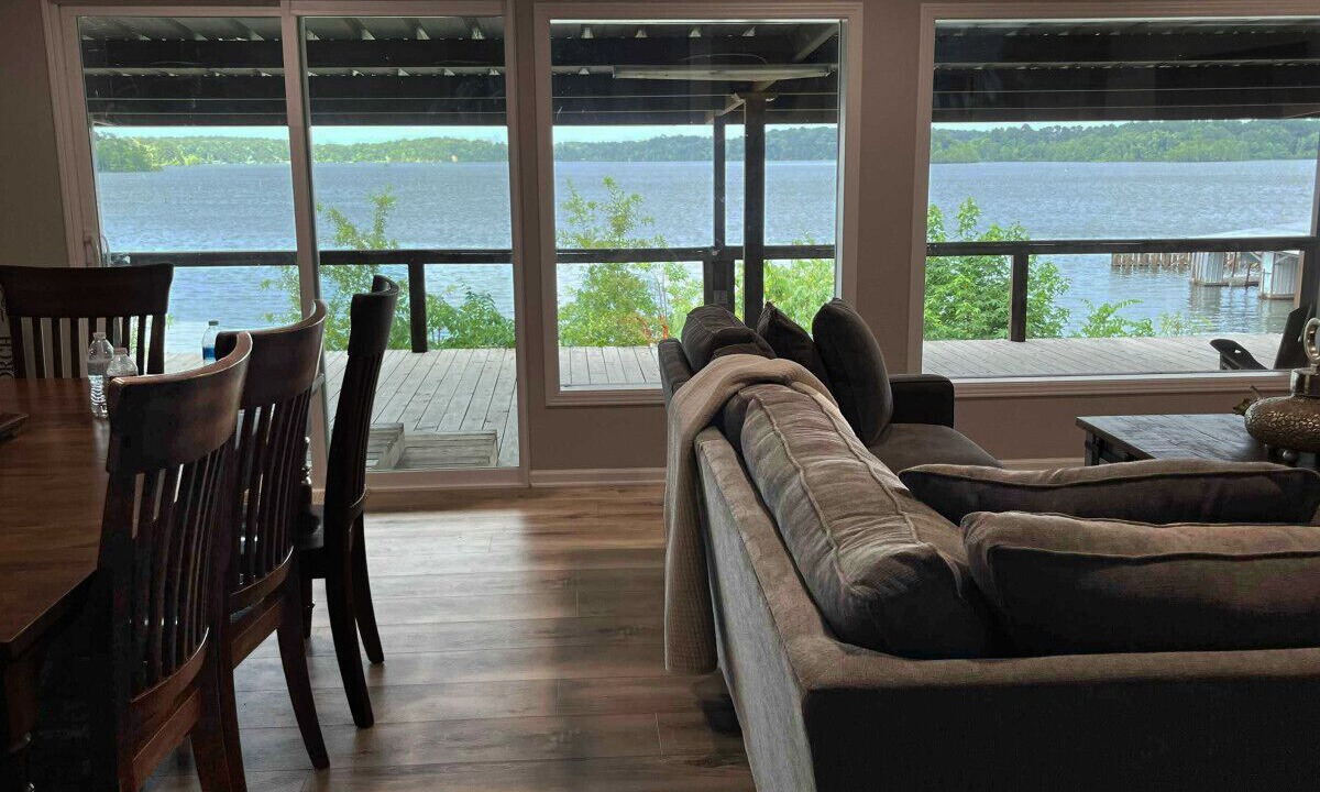 Photo of Livingroom in Hemphill