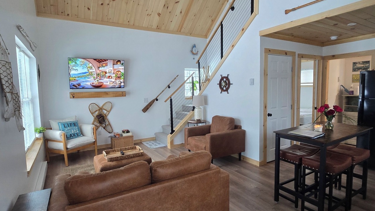 Photo of Livingroom in Cumberland Head