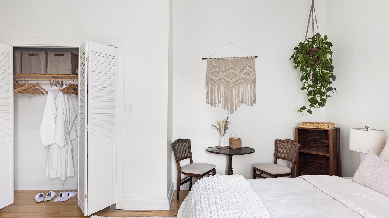 Photo of Bedroom in Logan Square