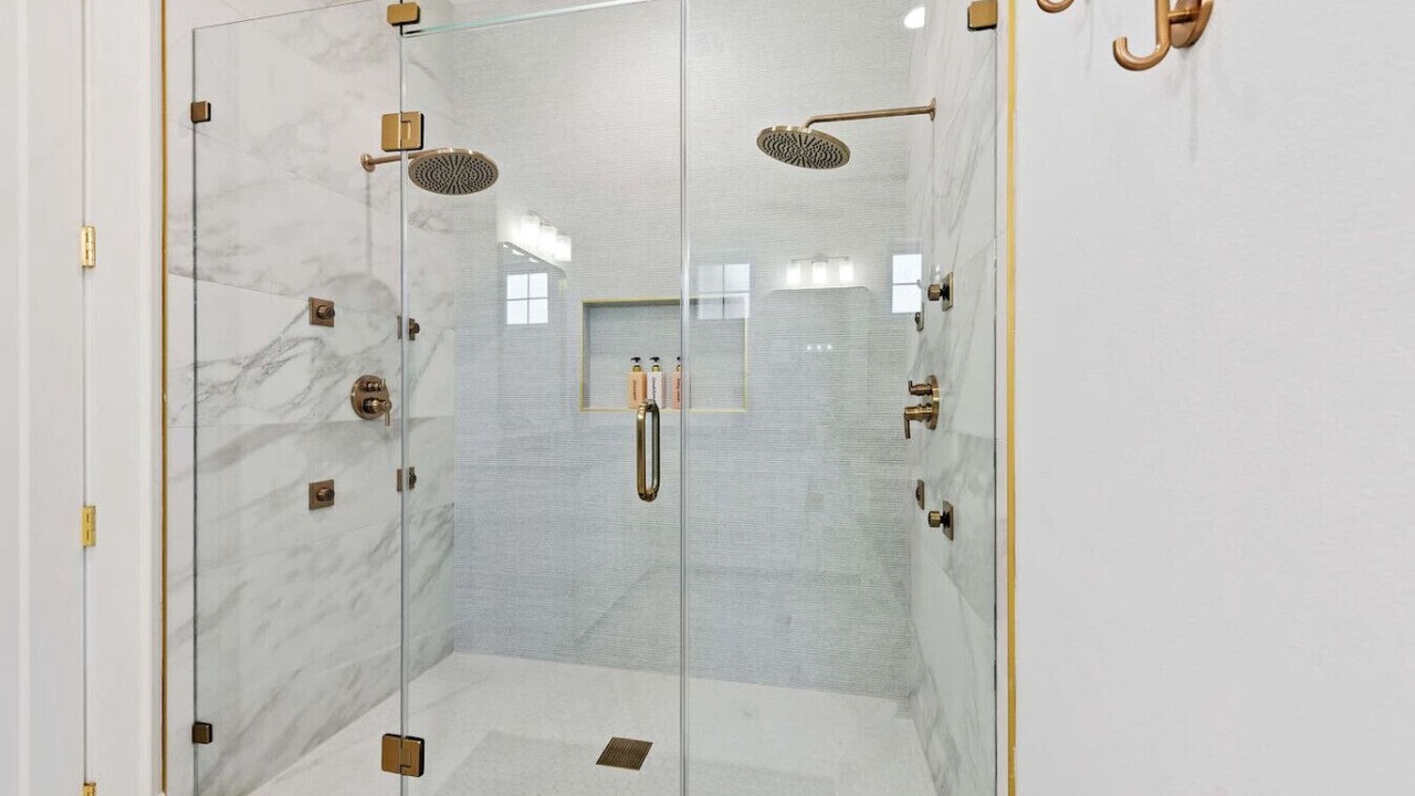 Photo of Bathroom in Canyon Lake