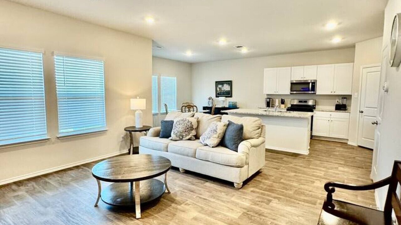 Photo of Livingroom in Medina Valley