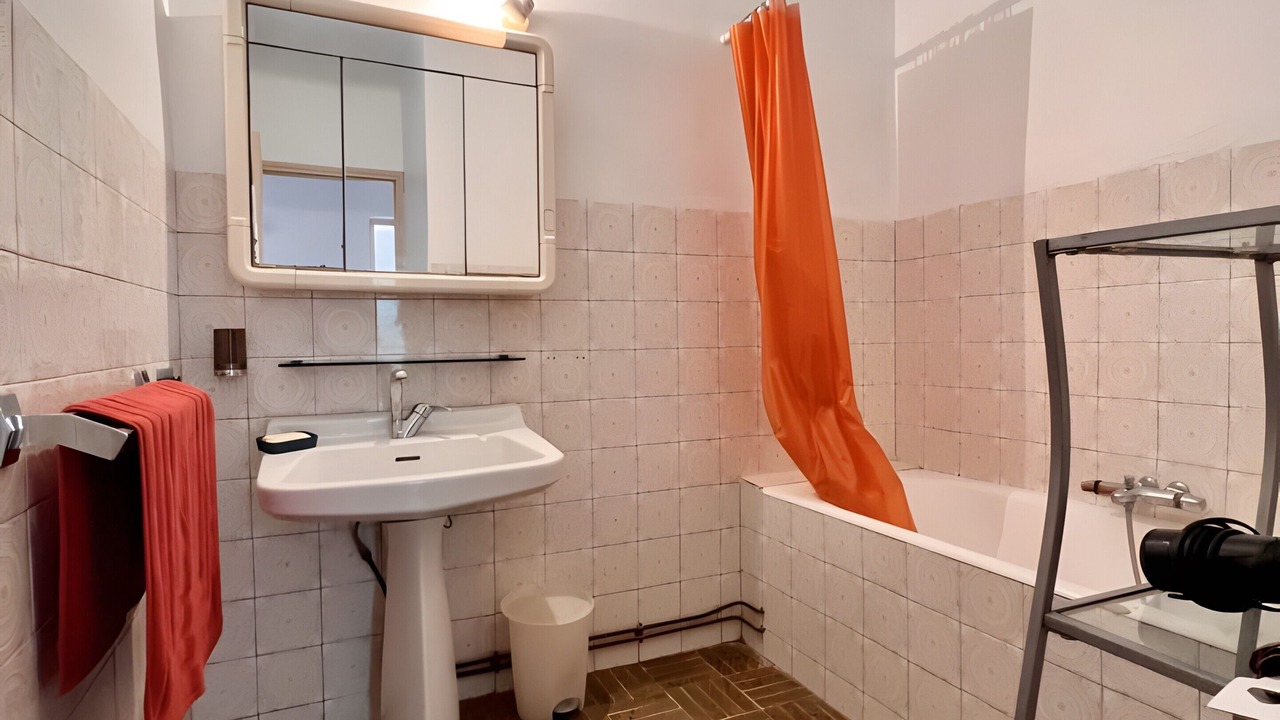 Photo of Bathroom in Portel-des-Corbieres
