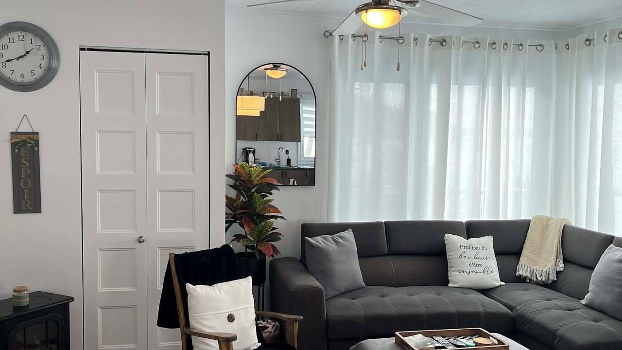 Photo of Livingroom in La Baie