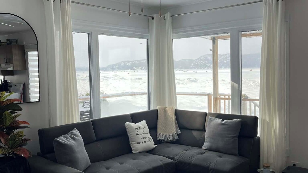 Photo of Livingroom in La Baie