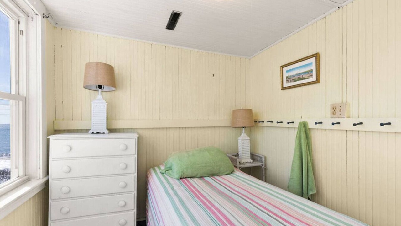 Photo of Bedroom in Silver Beach