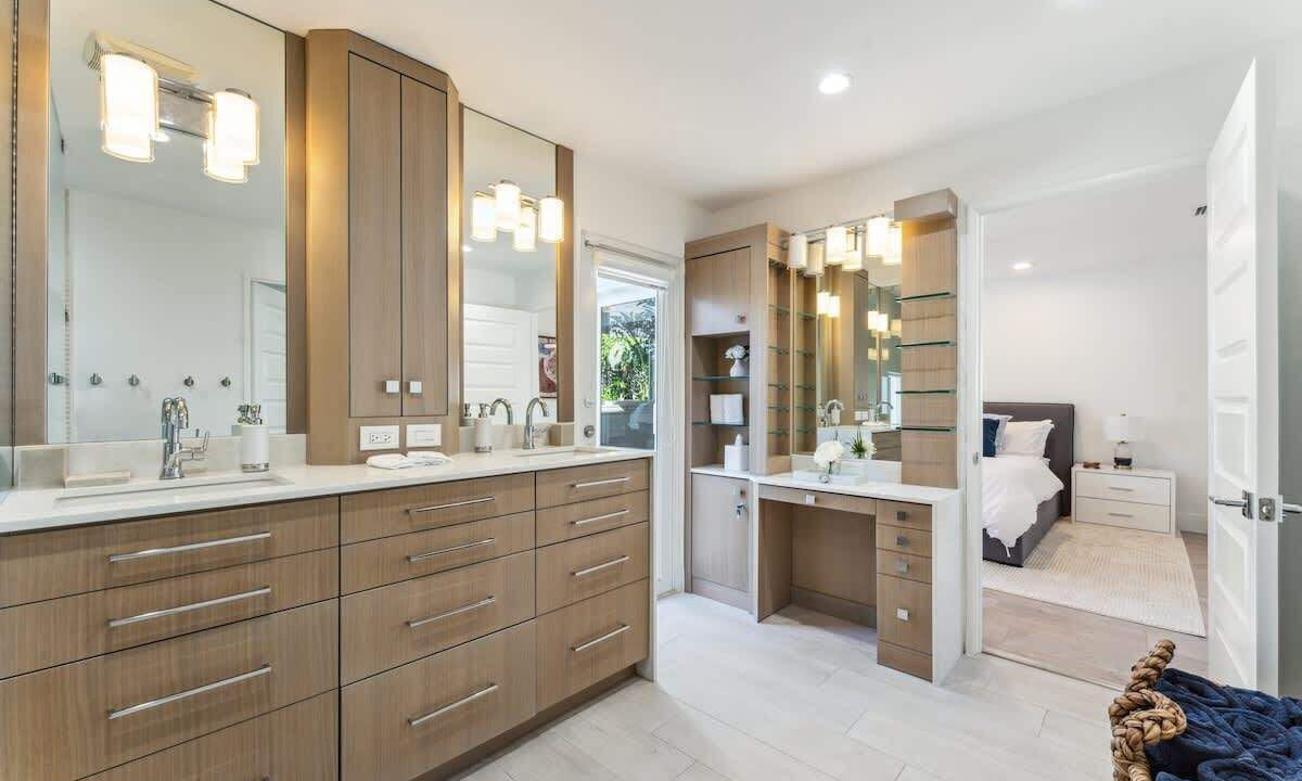 Photo of Bathroom in Lighthouse Point