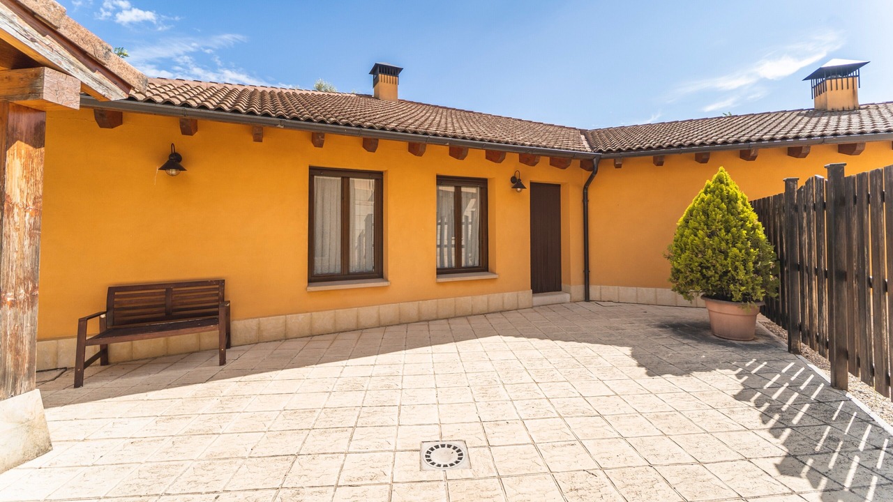 Photo of Outdoor in Espeja de San Marcelino