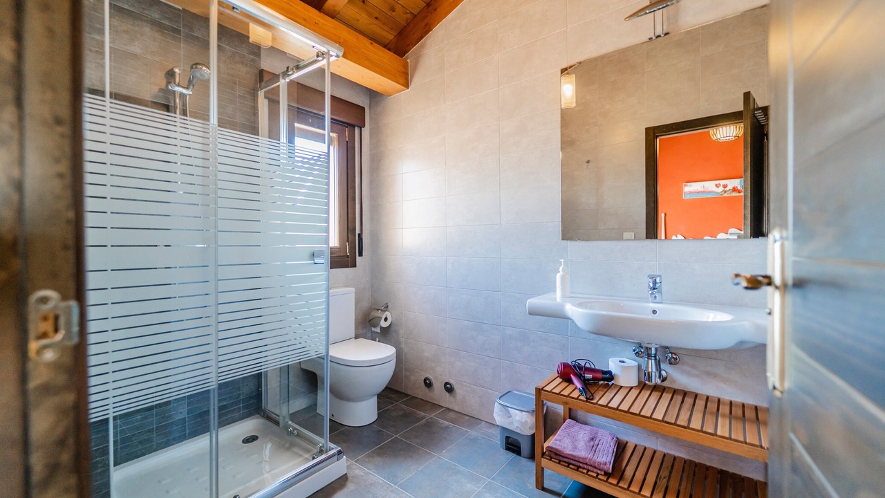 Photo of Bathroom in Espeja de San Marcelino