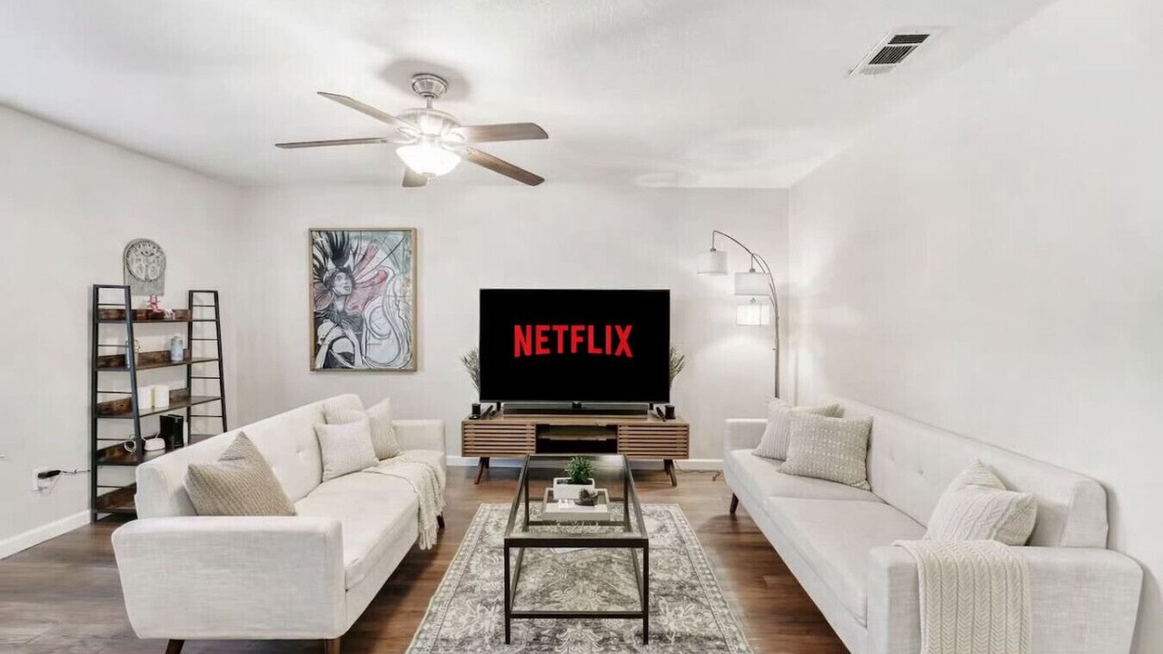 Photo of Livingroom in Franklin Park