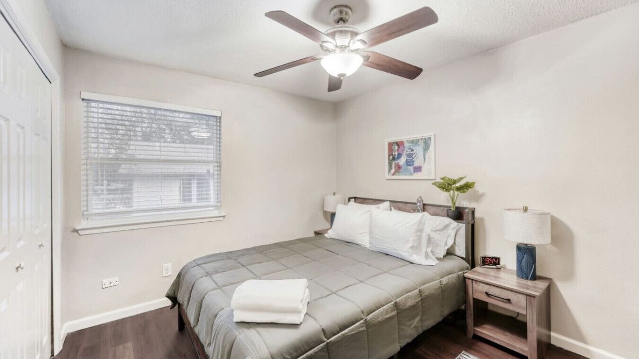 Photo of Bedroom in Franklin Park