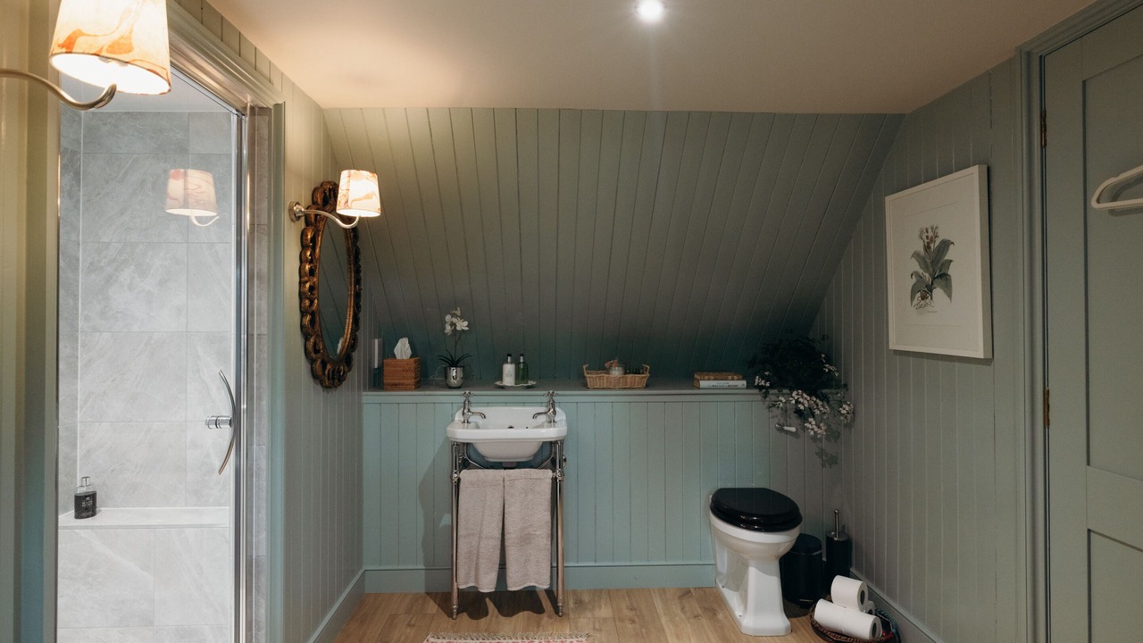 Photo of Bathroom in Aboyne