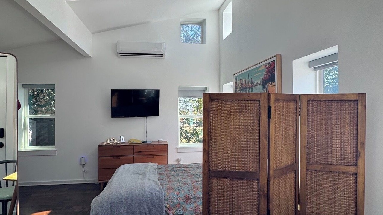 Photo of Bedroom in Brentwood