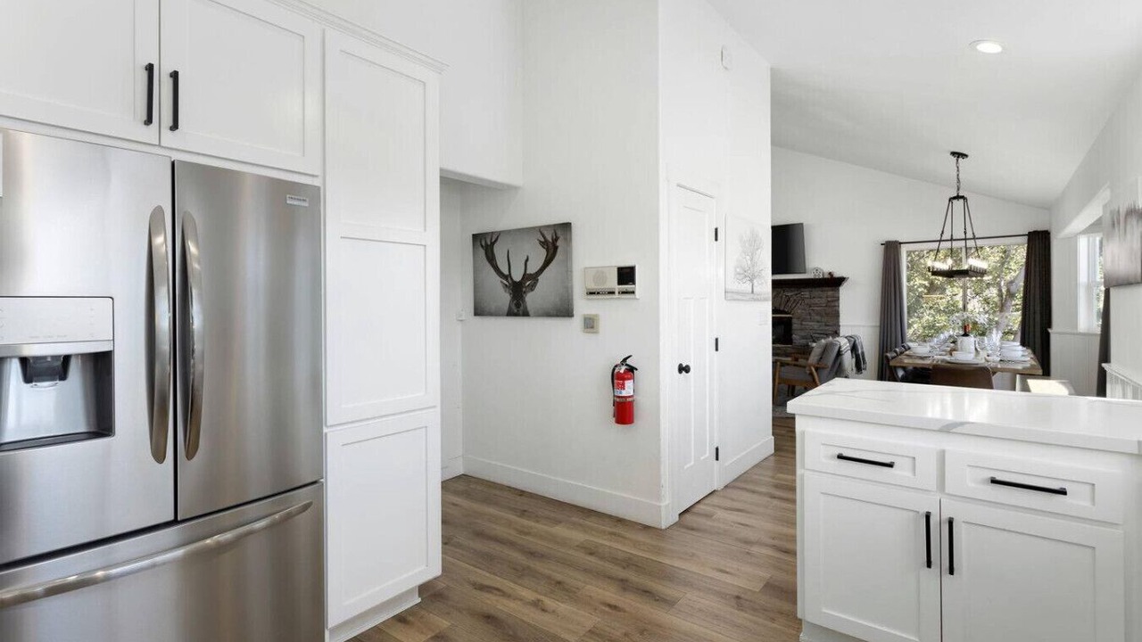 Photo of Kitchen in Lake Arrowhead