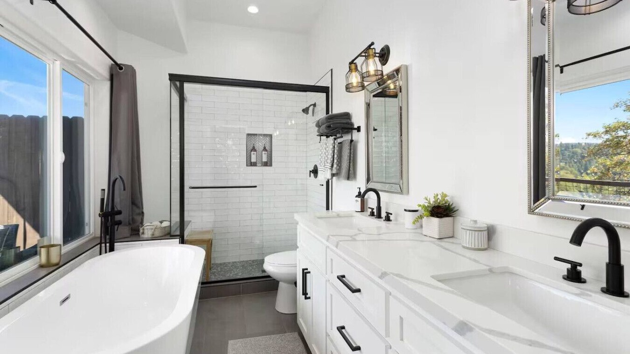 Photo of Bathroom in Lake Arrowhead
