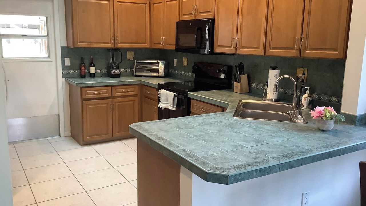 Photo of Kitchen in Samsula-Spruce Creek