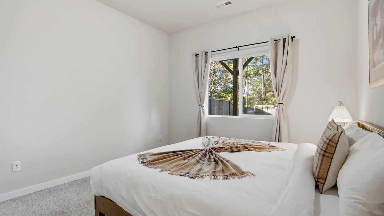 Photo of Bedroom in North Creek