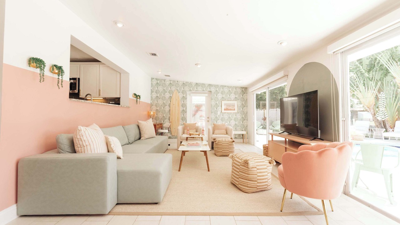 Photo of Livingroom in Coral Brook