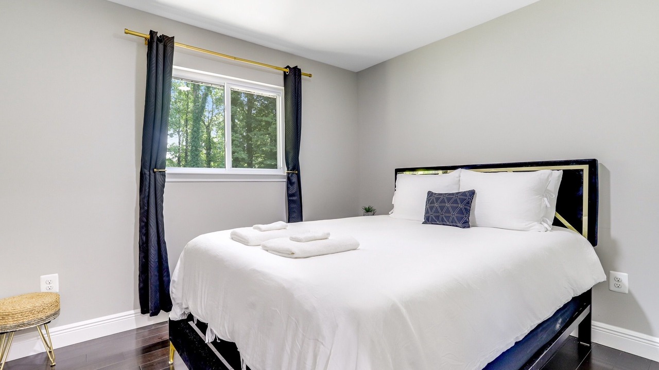 Photo of Bedroom in Camp Springs