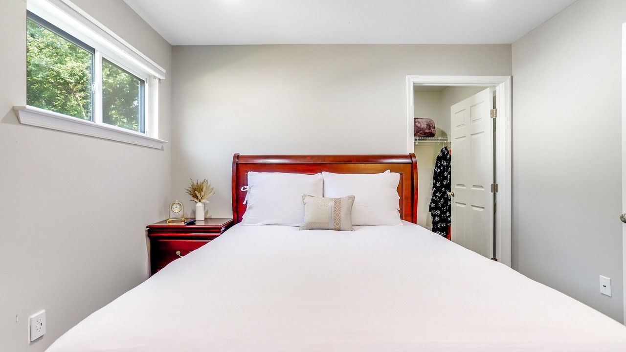 Photo of Bedroom in Camp Springs