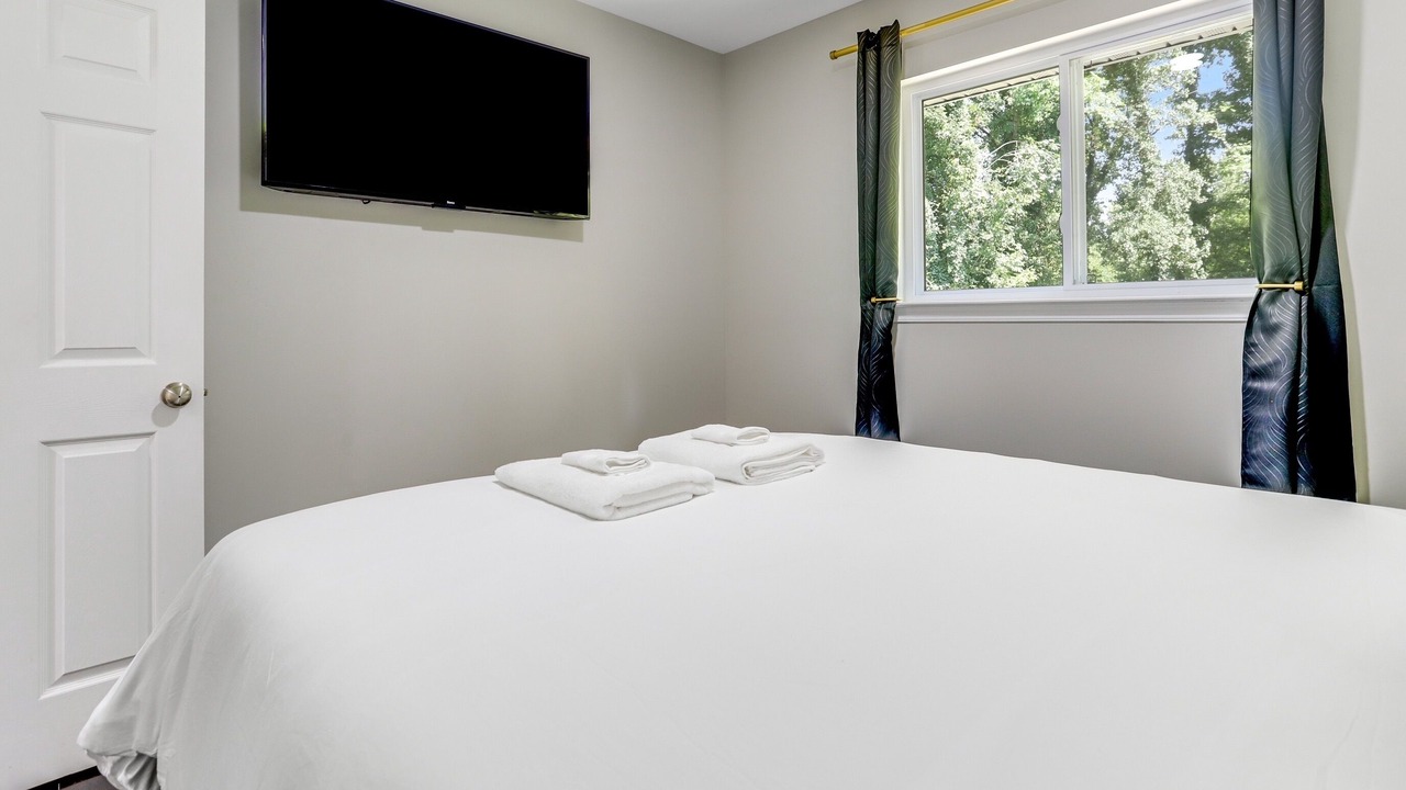 Photo of Bedroom in Camp Springs