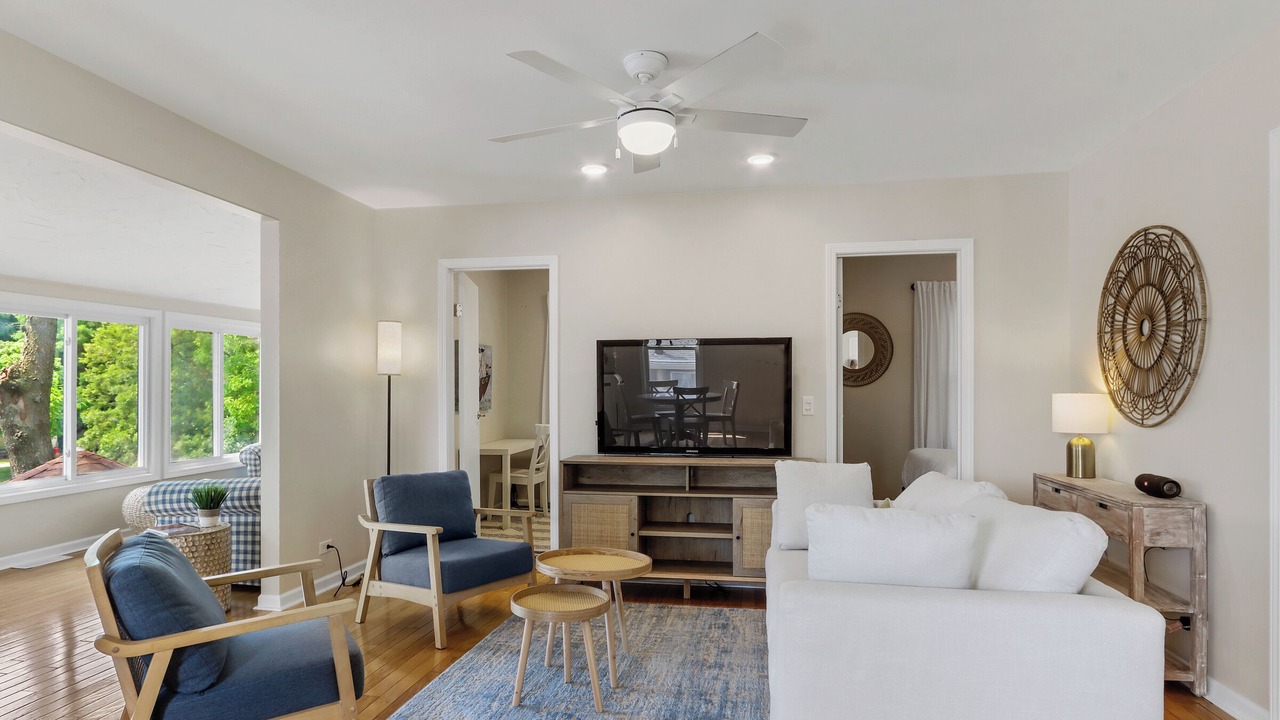 Photo of Bedroom in Lauderdale Lakes