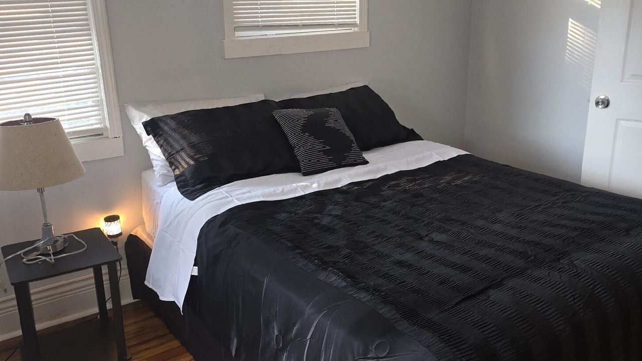 Photo of Bedroom in South Wedge