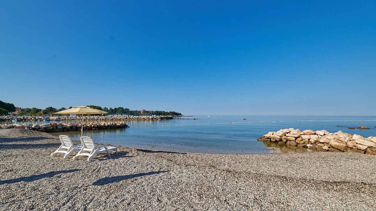 Photo of Others in Monterol