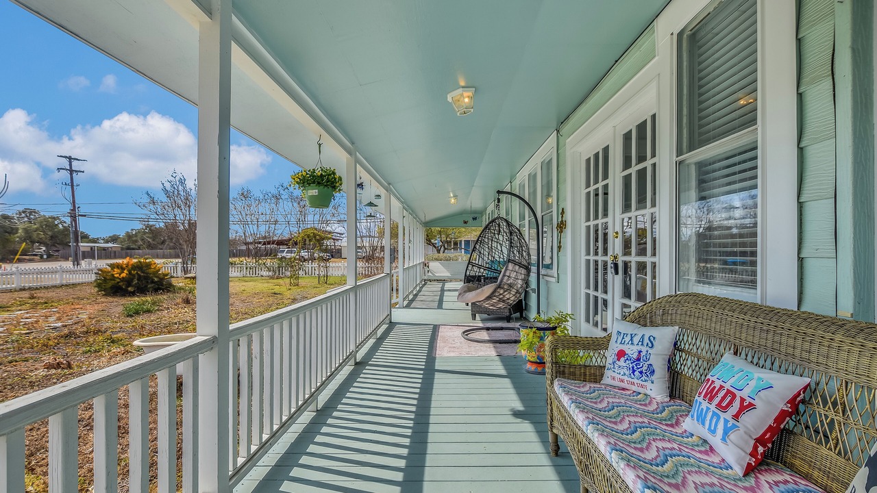 Photo of Patio Balcony in La Grange