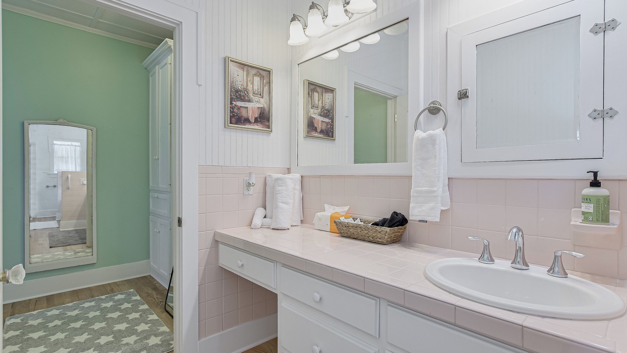 Photo of Bathroom in La Grange