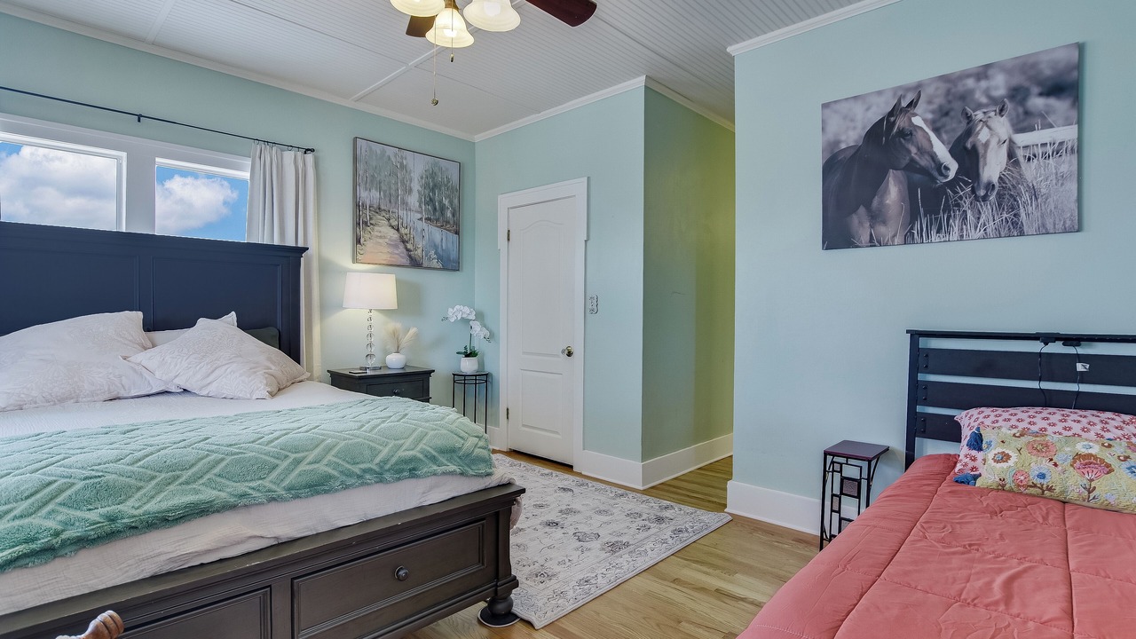 Photo of Bedroom in La Grange