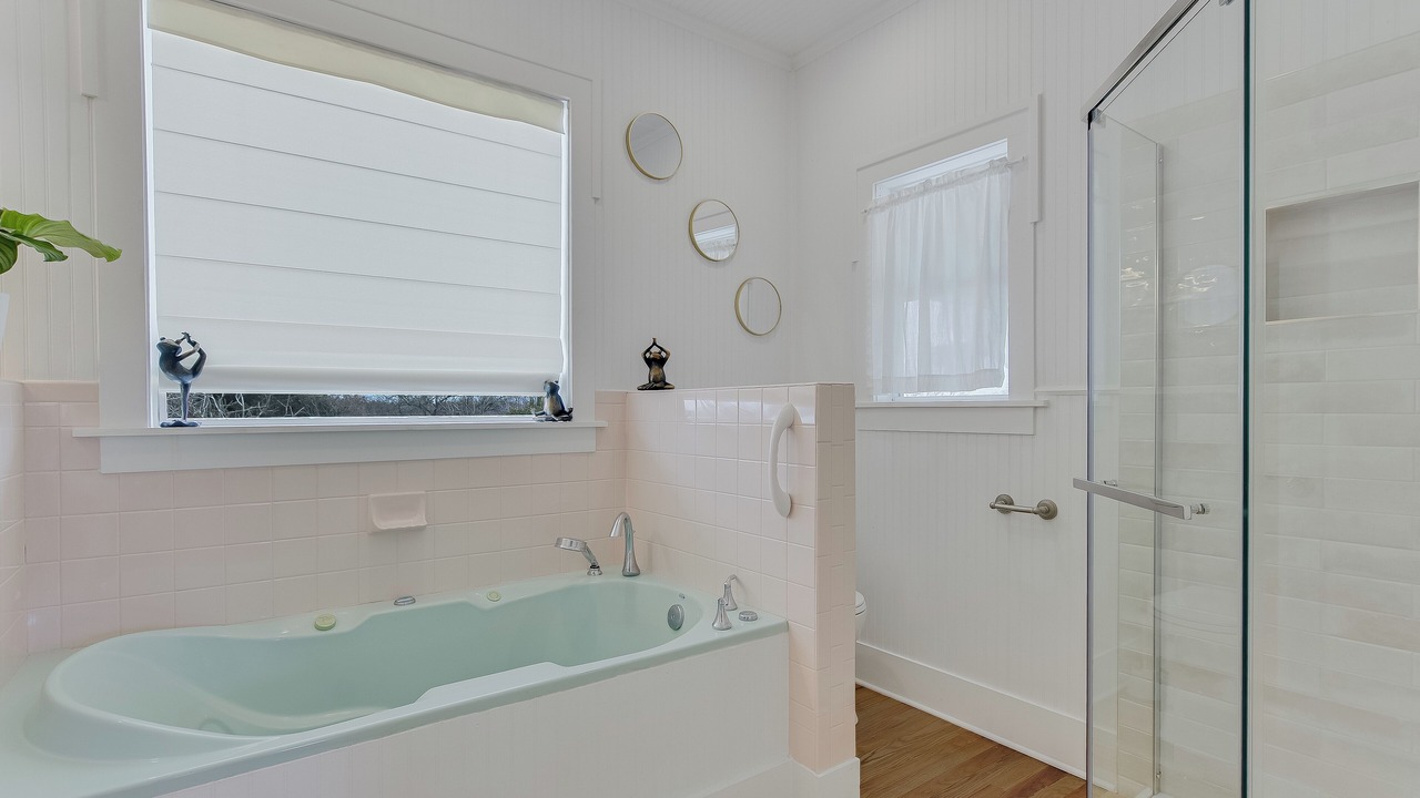 Photo of Bathroom in La Grange