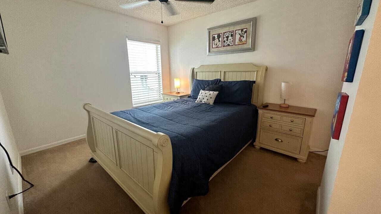 Photo of Bedroom in Seasons