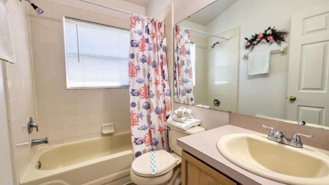 Photo of Bathroom in Eagle Pointe South