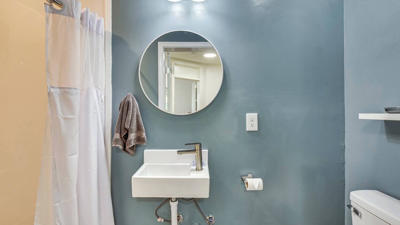 Photo of Bathroom in Seneca
