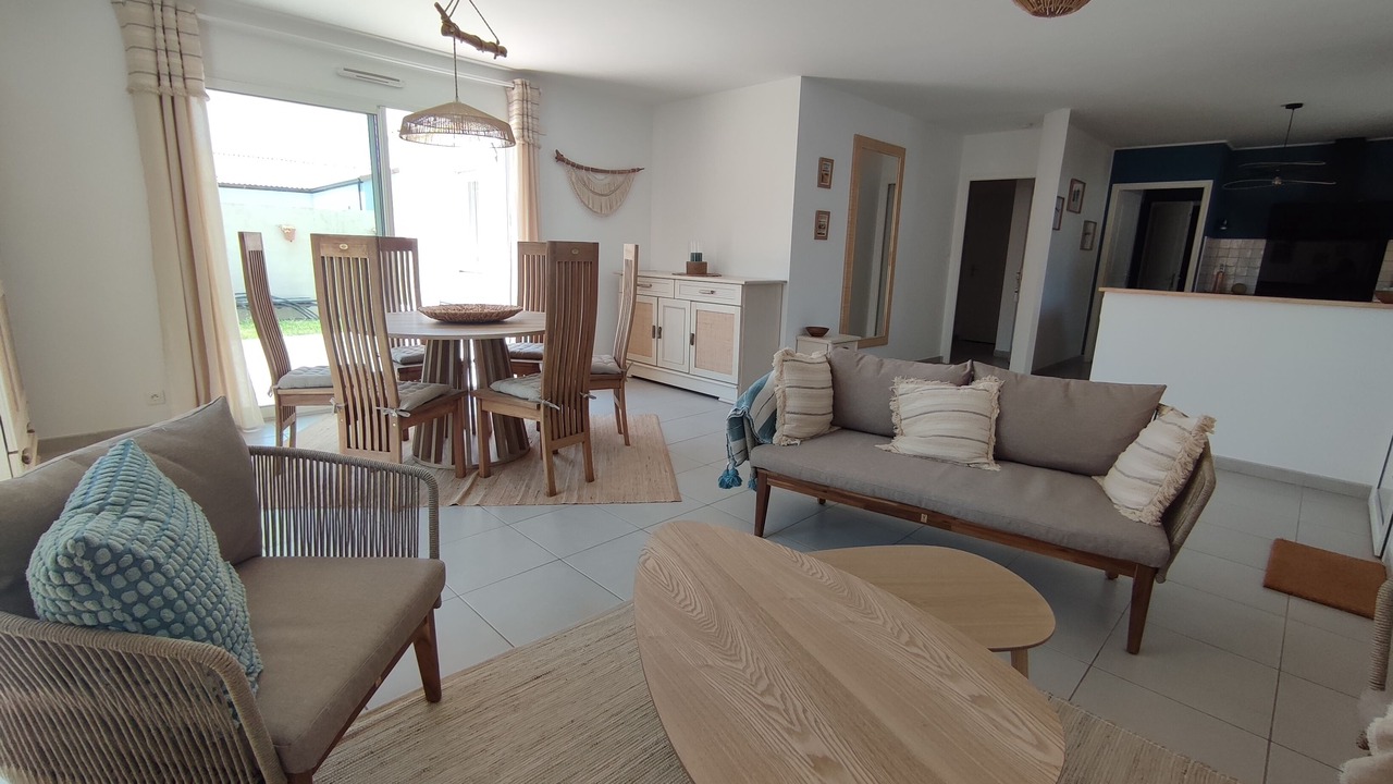 Photo of Livingroom in Bois-de-Cene