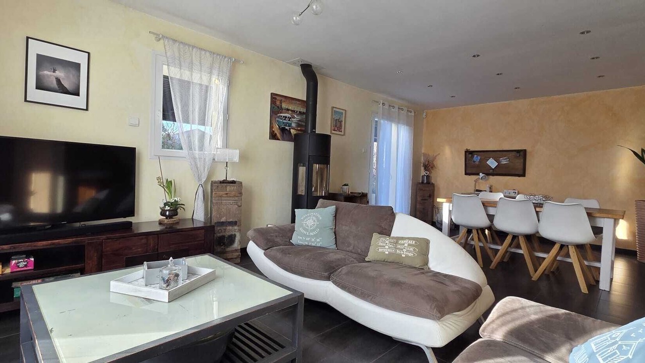 Photo of Livingroom in Saint-Pere