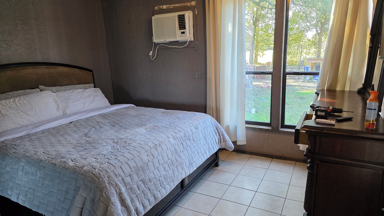 Photo of Bedroom in Lissie