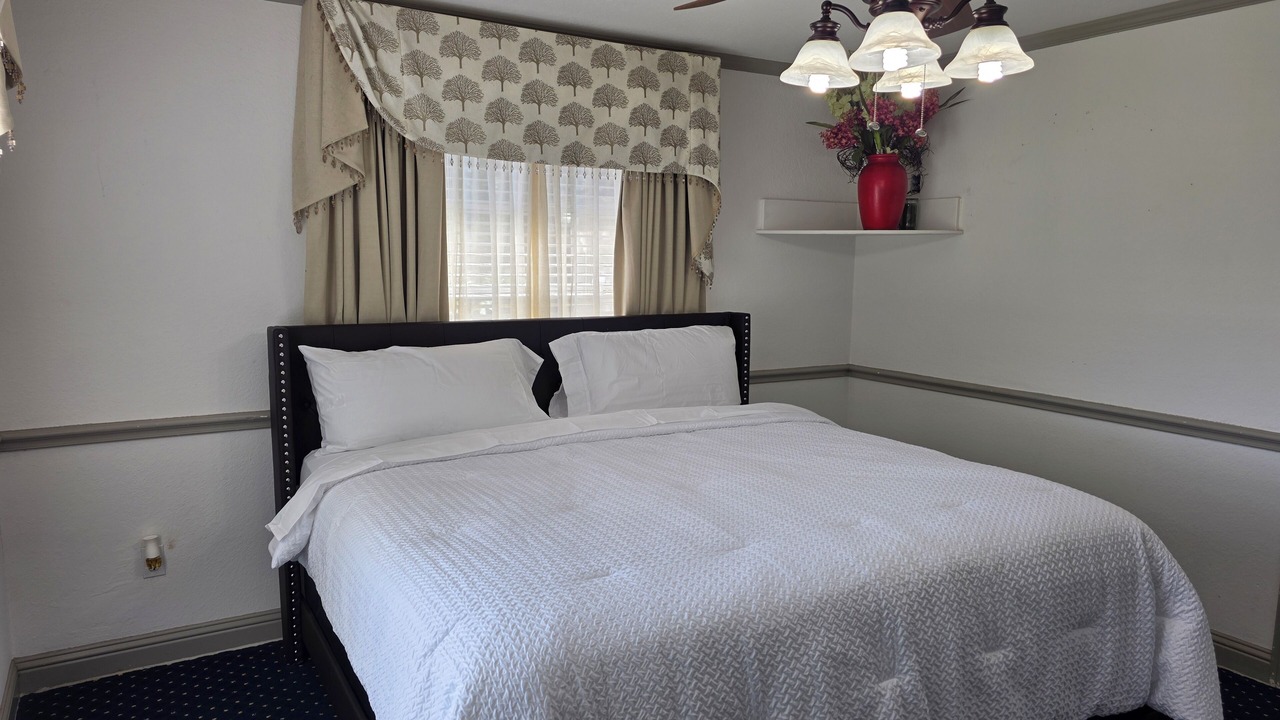 Photo of Bedroom in Lissie