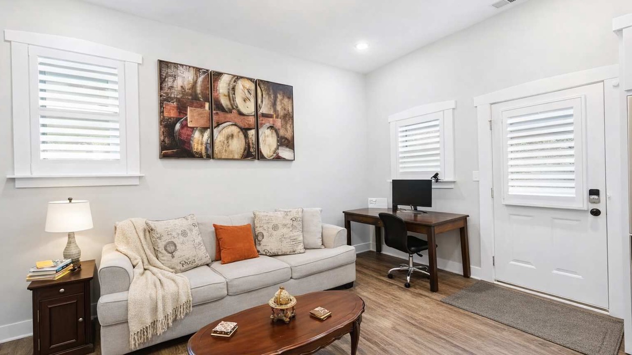 Photo of Livingroom in Germantown
