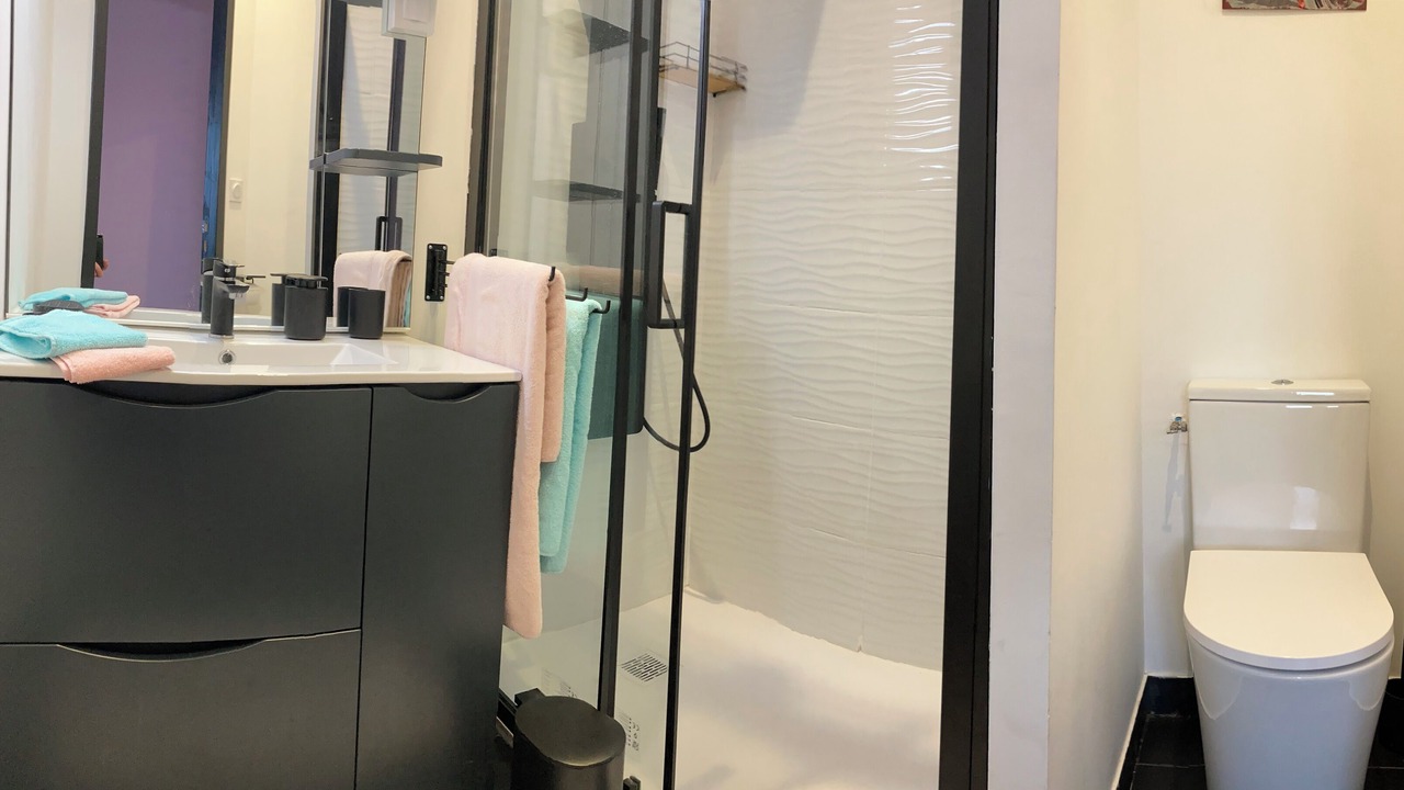 Photo of Bathroom in Saint-Xandre