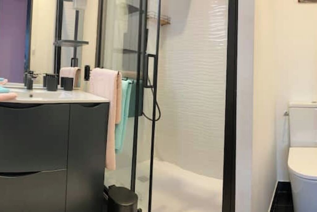 Photo of Bathroom in Saint-Xandre