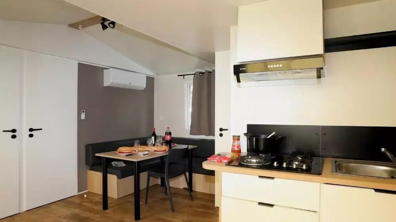 Photo of Kitchen in Moyenneville