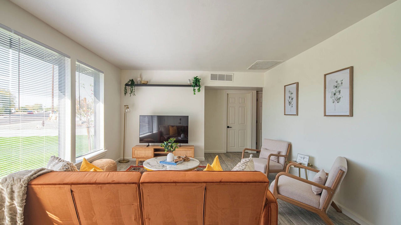 Photo of Livingroom in Encanto