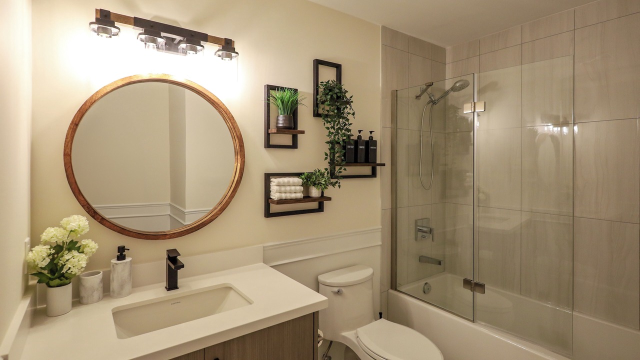 Photo of Bathroom in Big Bay Point