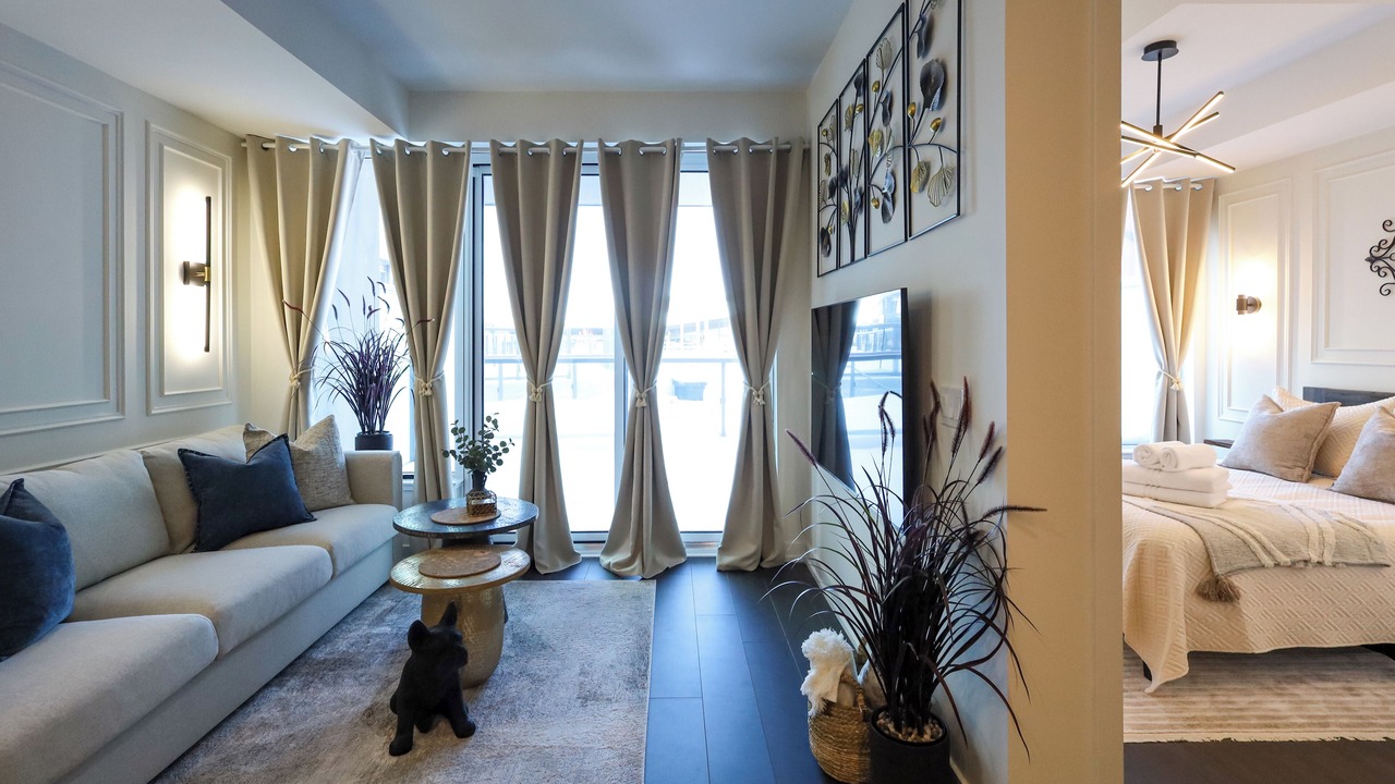 Photo of Livingroom in Big Bay Point